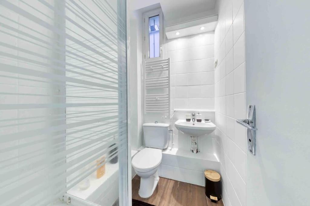 Apartment Paris Equipe - Rer B *